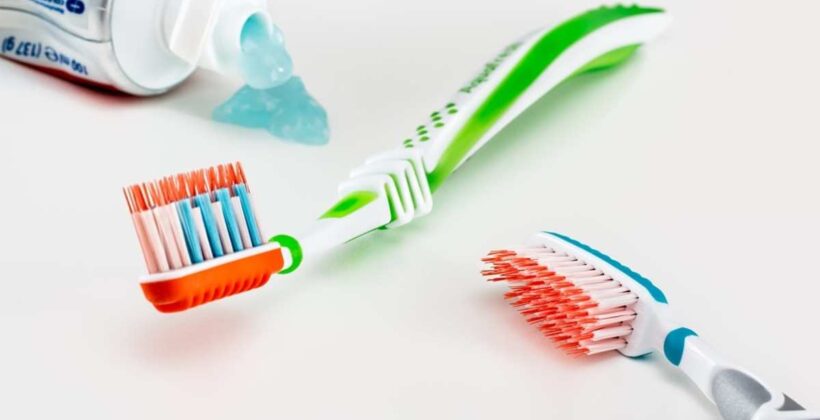 Dental Health Tips: How to Keep Your Teeth Clean and Healthy
